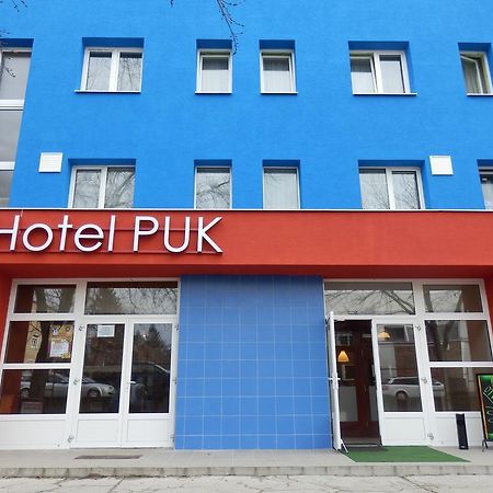 Hotel Puk Topoľčany 외부 사진