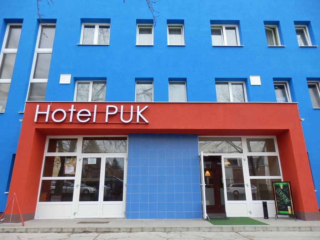 Hotel Puk Topoľčany 외부 사진